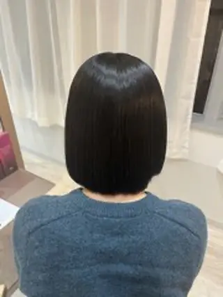 ショート カラー 💜eluあやね💜 🫧カラー・縮毛矯正のヘアスタイル