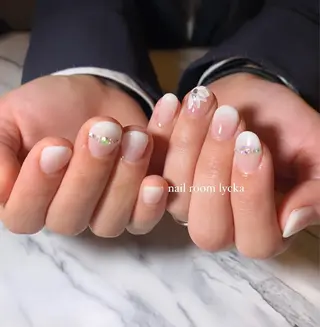 ネイル ネイルルームリッカ 𝐦𝐚𝐲𝐮のネイルデザイン