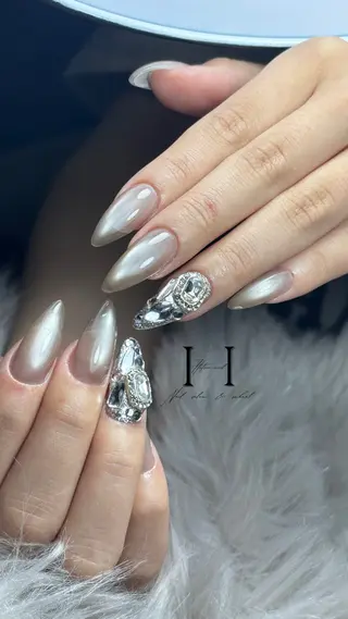 ネイル HatsuuNail salonアリスのネイルデザイン