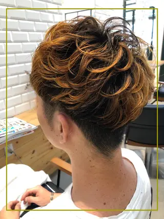 カラー パーマ メンズ MATSU 🌟個性派カラーのヘアスタイル