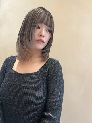 ミディアム レイヤー似合わせ 透明感カラーりきやのヘアスタイル