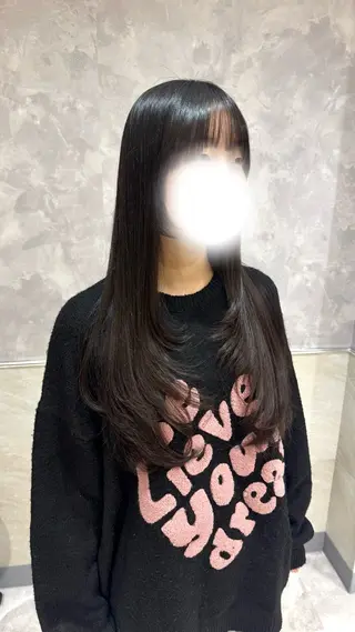 ロング 鈴木 瑠花のヘアスタイル