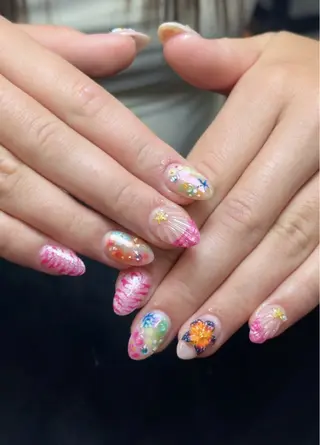 ネイル Iconic Nailのネイルデザイン