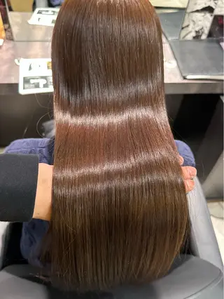 セミロング カラー 髪質改善 中川 翔のヘアスタイル