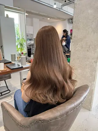 ロング カラー カイリ /レイヤーカットのヘアスタイル