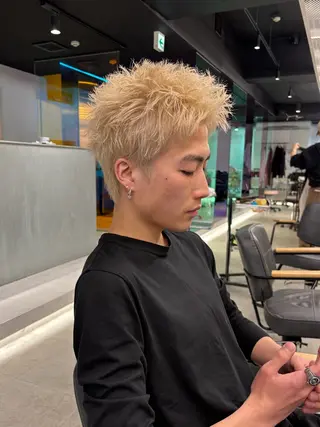 ショート ARISA︎ 縮毛矯正のヘアスタイル