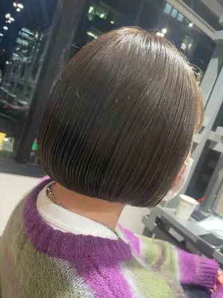 ショート カラー ブリーチ👩🦳/ ✂︎MANAMIのヘアスタイル
