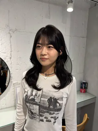セミロング 新宿/顔周りカット +レイヤー=しずく♩のヘアスタイル