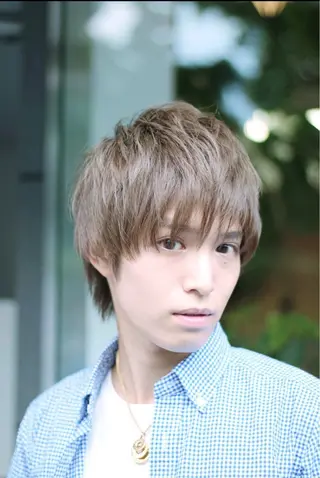 ショート イワムラ ハヤトのヘアスタイル