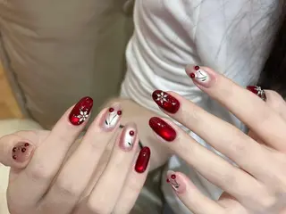 ネイル Queenie 🦋のネイルデザイン
