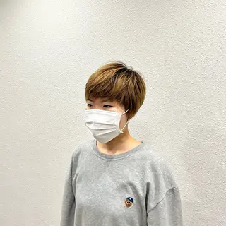ショート 石田 有矢のヘアスタイル