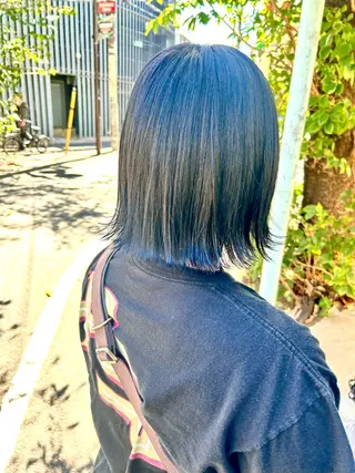 ミディアム カラー ショート/ウルフ ハイトーン/カイセイのヘアスタイル