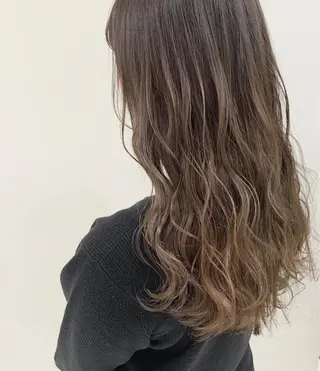 カラー 窪田 椋介のヘアスタイル