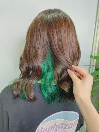 ミディアム カラー 野村 奈里亜のヘアスタイル