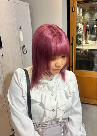 ショート カラー 【ioe 元町】 🎀希 歩🎀のヘアスタイル