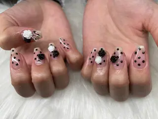 ネイル 安永 彩香のネイルデザイン