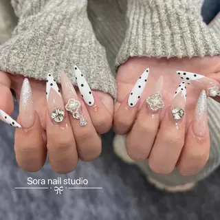 ネイル Sora  Nail 長さ出し専門店のネイルデザイン