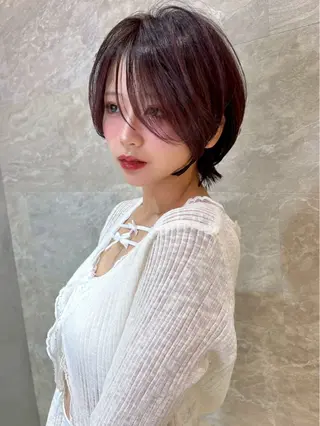 ショート 小顔レイヤー/顔周り 艶髪カラー/金山のヘアスタイル