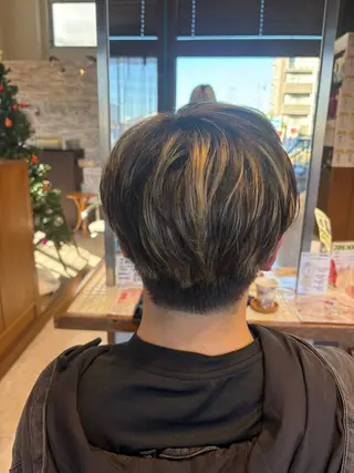 カラー ☾·̩͙⋆ しおり🫧 ͛.*のヘアスタイル
