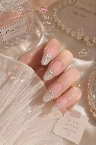ネイル 本田 秋のネイルデザイン