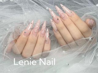 ネイル Lenie Nail Salonのネイルデザイン