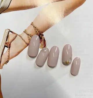 ネイル Adore nailのネイルデザイン