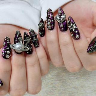 ネイル Queens テイのネイルデザイン