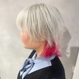 ショート カラー デザインカラー/パー マ🦖外岡咲希🦖のヘアスタイル