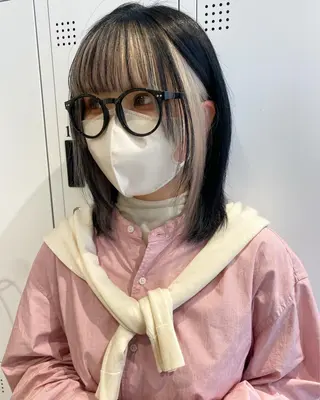 ミディアム カラー デザインカラー/パー マ🦖外岡咲希🦖のヘアスタイル