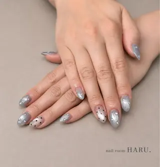 ネイル nailroom HARU.のネイルデザイン