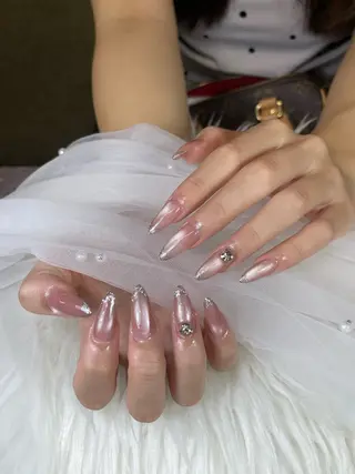 ネイル NiJi Nailsのネイルデザイン