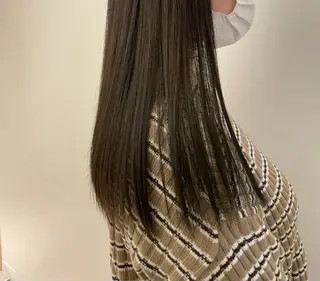 ロング カラー 斉藤 瑞恵のヘアスタイル