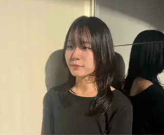 セミロング 八村 一花のヘアスタイル