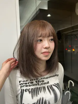 ミディアム カラー 木藤 優杏のヘアスタイル