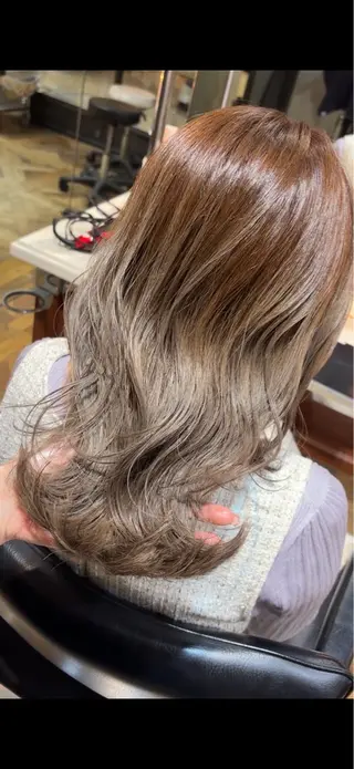 ミディアム カラー ご新規様限定 透明感カラーKANAのヘアスタイル