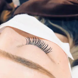 マツエク・マツパ そそ　喜 多のヘアスタイル