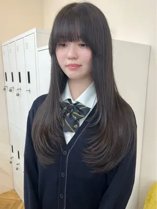 ロング yuka/ロング/ レイヤーカットモデルのヘアスタイル