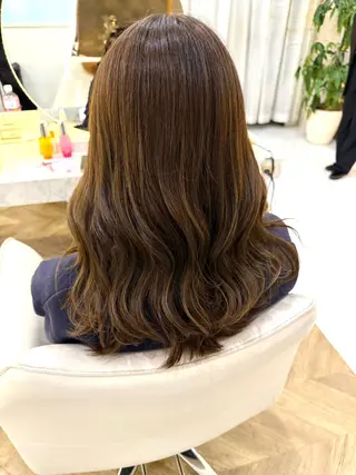 セミロング 小林 美月  透明感カラーのヘアスタイル