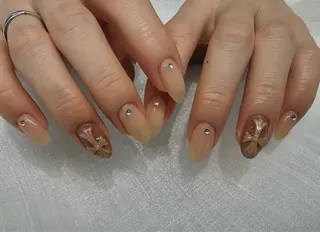 ネイル Color . Iwanoのネイルデザイン