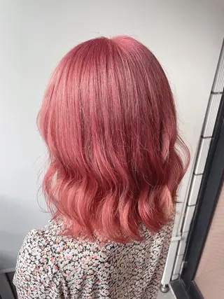 ミディアム カラー ヘアアレンジ ピンク・ベージュ🩰 カラー🫧とらのヘアスタイル