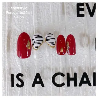 ミディアム ネイル 🐾enen style 🐾のネイルデザイン