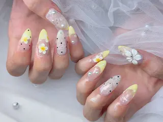 ネイル Queennail 北堀江AYAのネイルデザイン