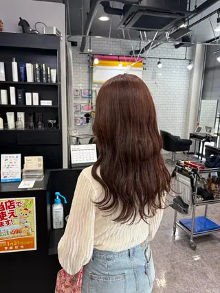 ロング カラー 友滝 真菜美のヘアスタイル