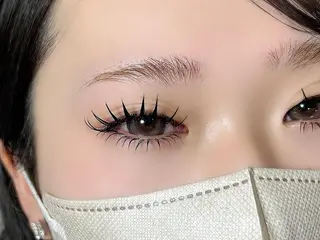 マツエク・マツパ CURUMI REBEST 京橋のマツエク・マツパデザイン