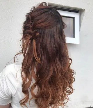 ロング ヘアアレンジ 林 瑠夏のヘアスタイル