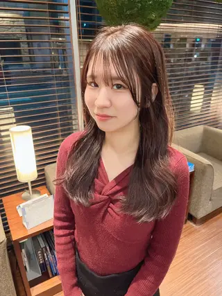 ロング カラー 遠藤 巴菜のヘアスタイル