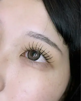 マツエク・マツパ eyelist ✵ Itsukiの眉毛・アイブロウイメージ