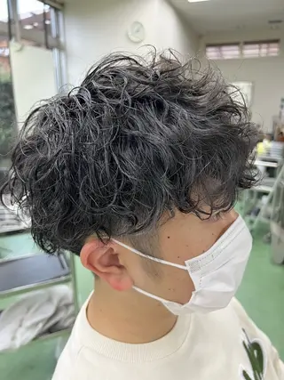パーマ メンズ 甲田 豪徳のヘアスタイル