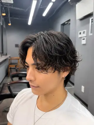 ミディアム 宮本 涼太郎のヘアスタイル