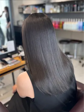 セミロング karina🌿レイ ヤーカット/髪質改善のヘアスタイル